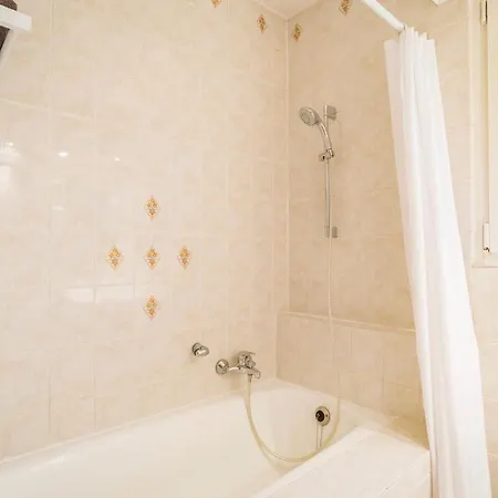 아파트 Le Nid - 20min Marche Noel, Tram A 2 Pas, Balcon